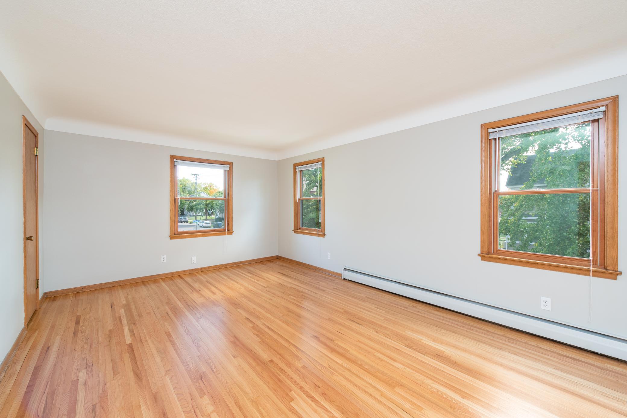 3252 Grand Avenue S Unit: 3