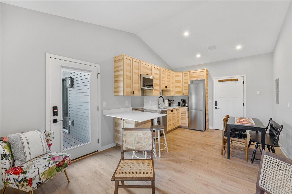 106 Douglas Street Unit: A