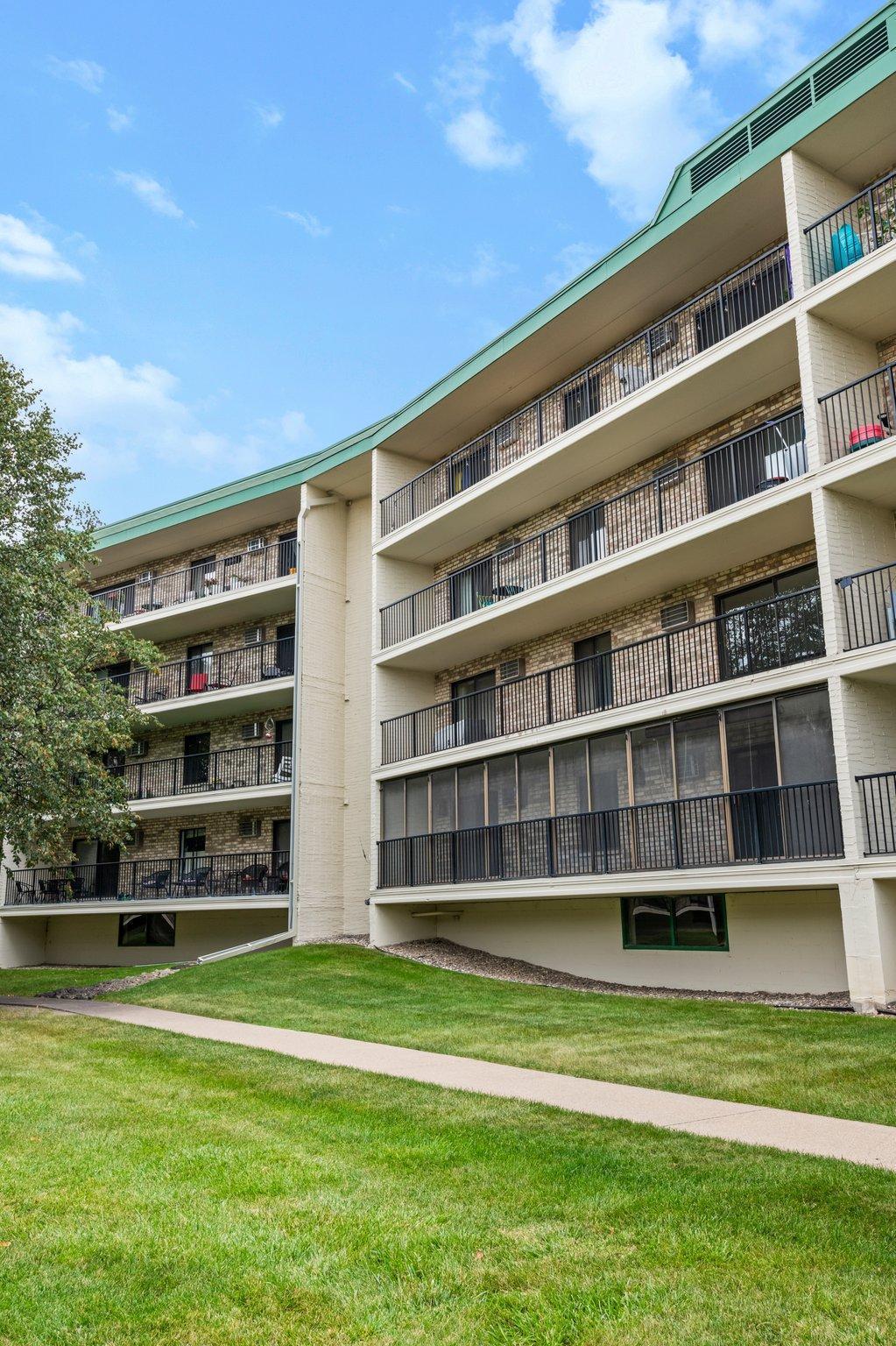 10501 Cedar Lake Road Unit: 312