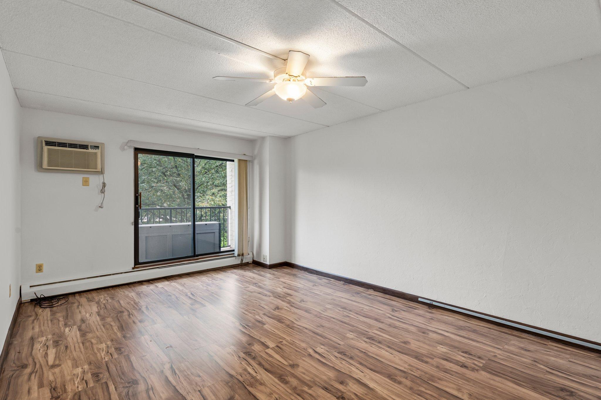 10501 Cedar Lake Road Unit: 312