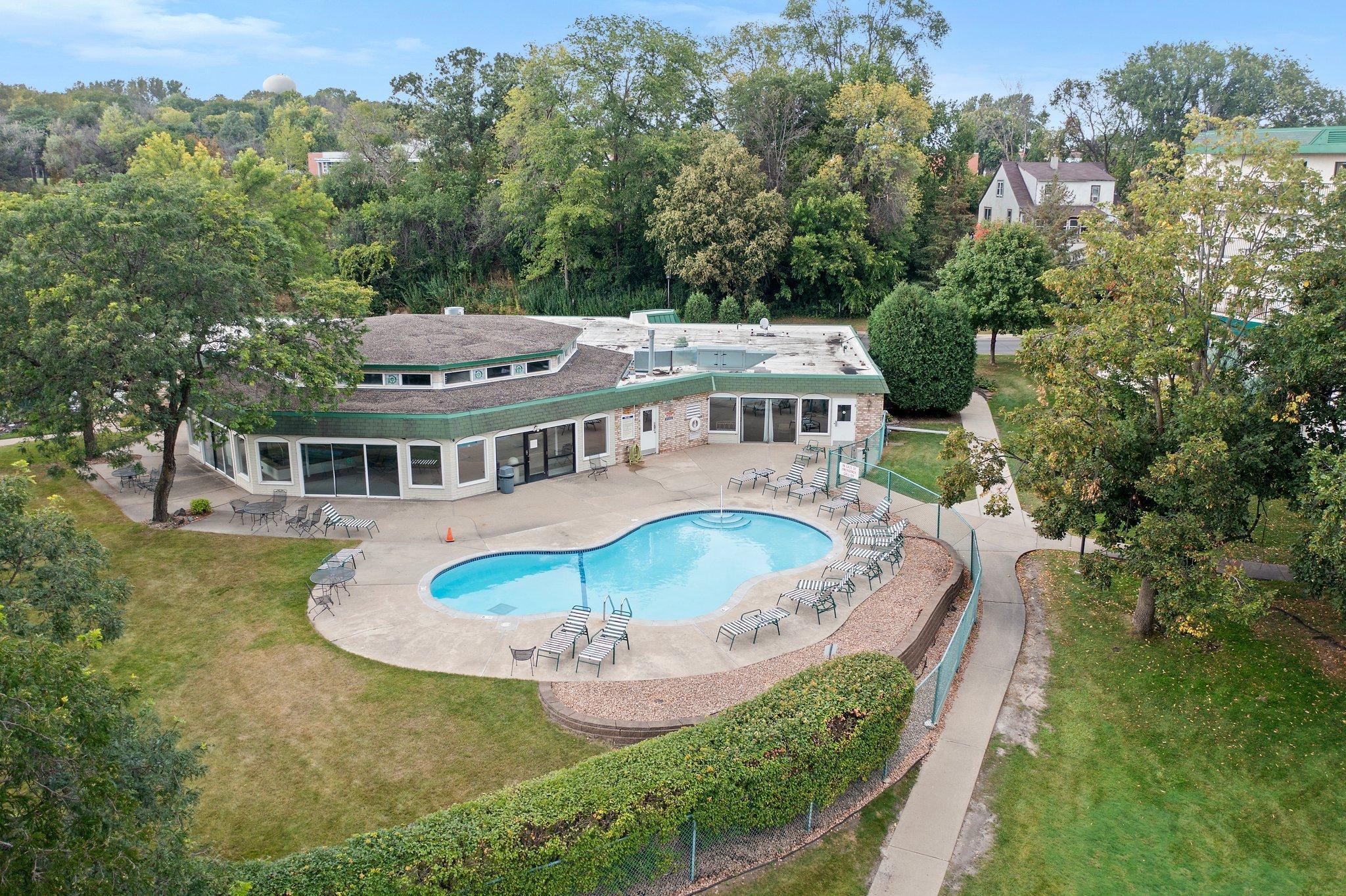 10501 Cedar Lake Road Unit: 312