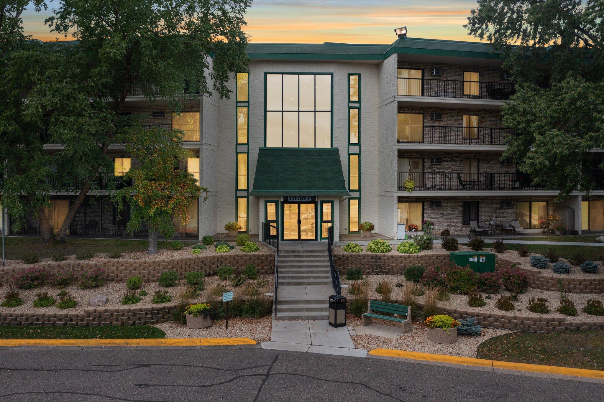 10501 Cedar Lake Road Unit: 312