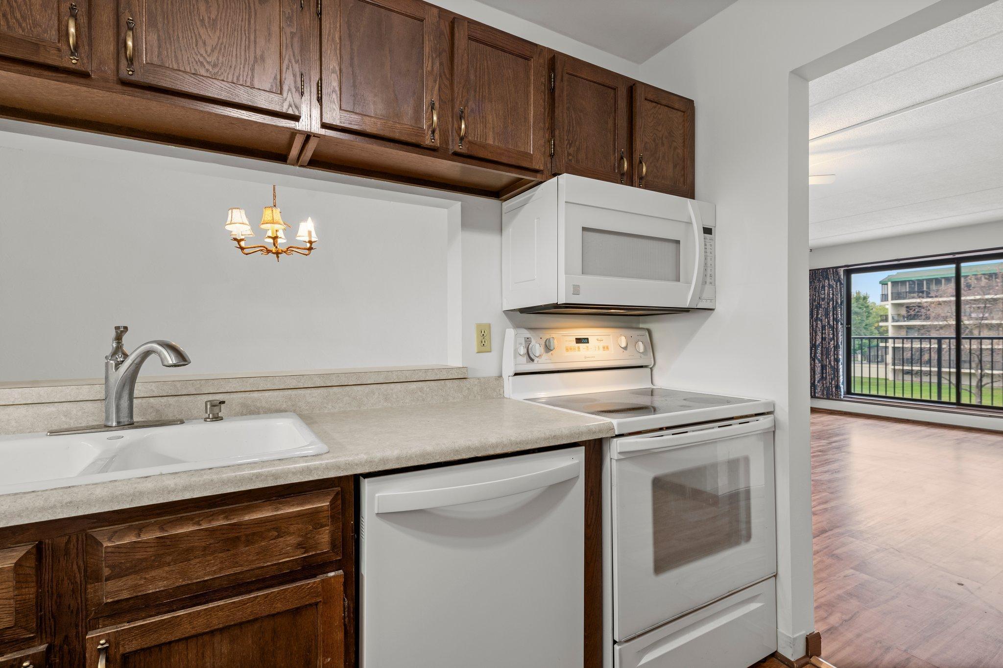 10501 Cedar Lake Road Unit: 312