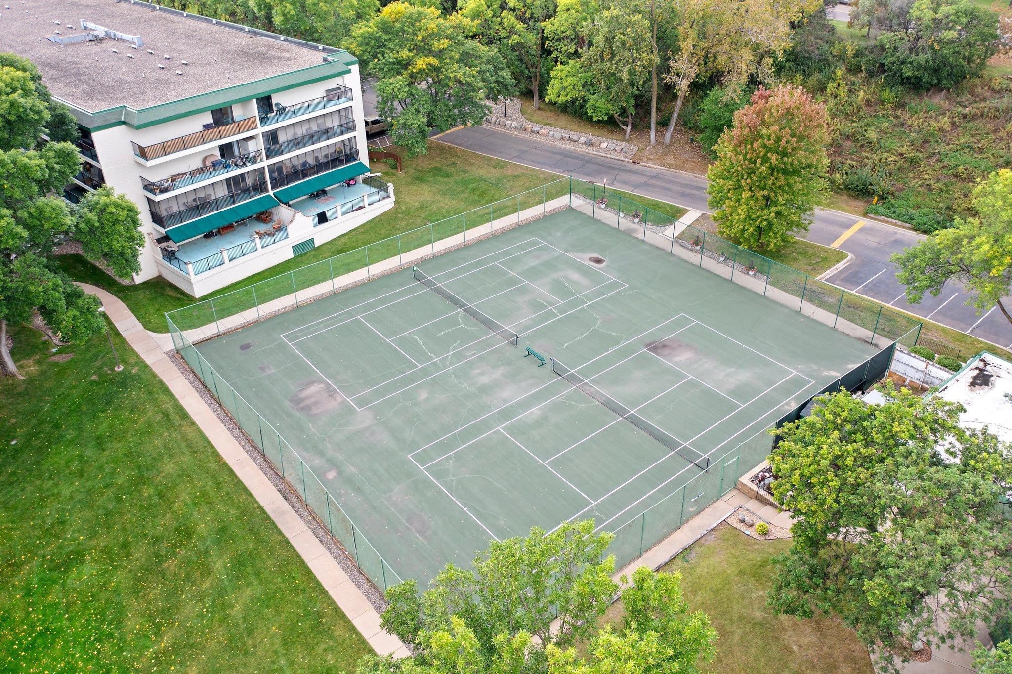 10501 Cedar Lake Road Unit: 312