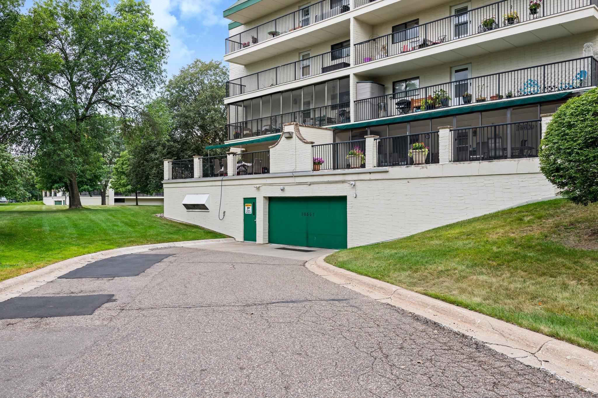 10501 Cedar Lake Road Unit: 312