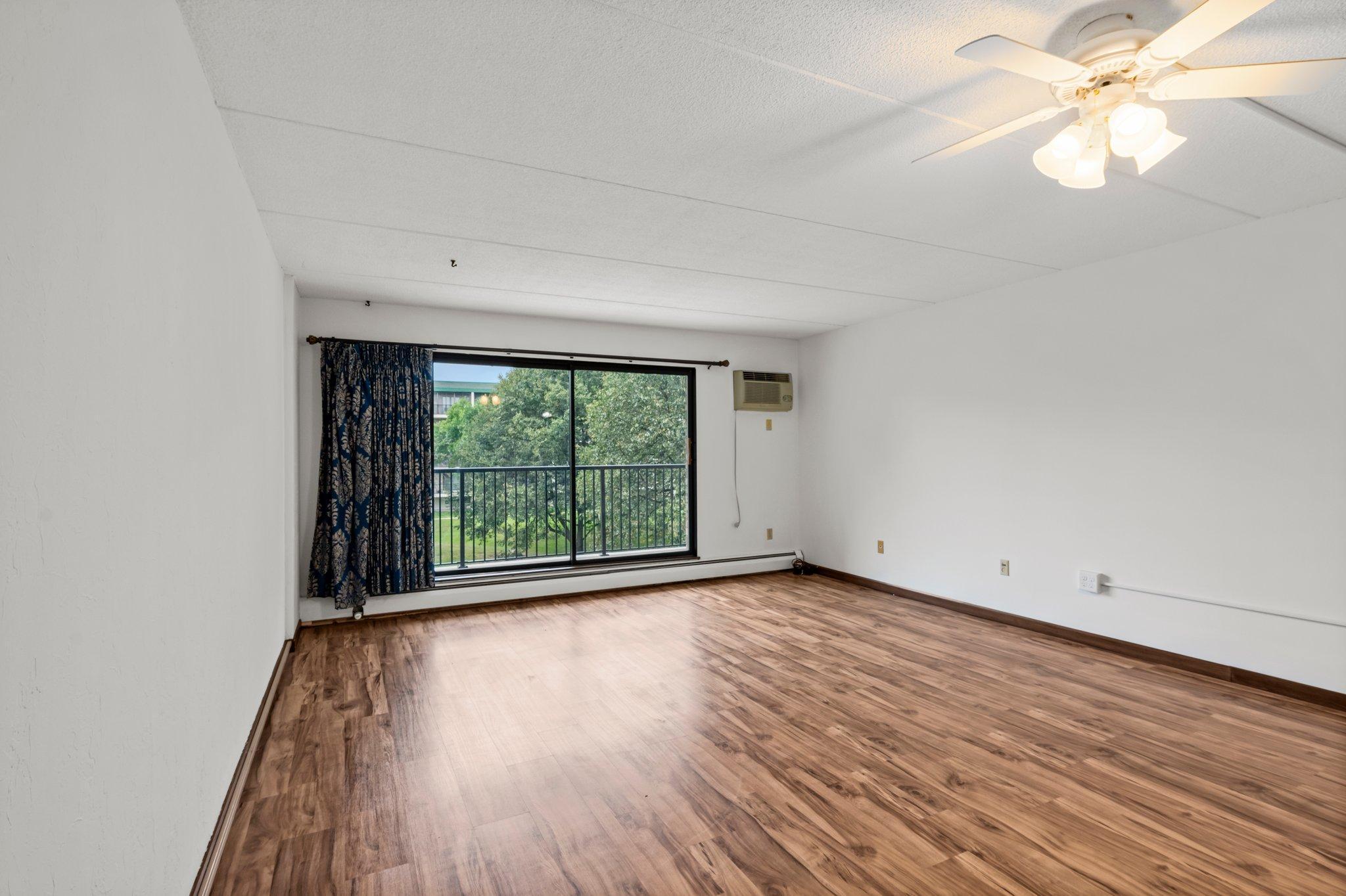 10501 Cedar Lake Road Unit: 312