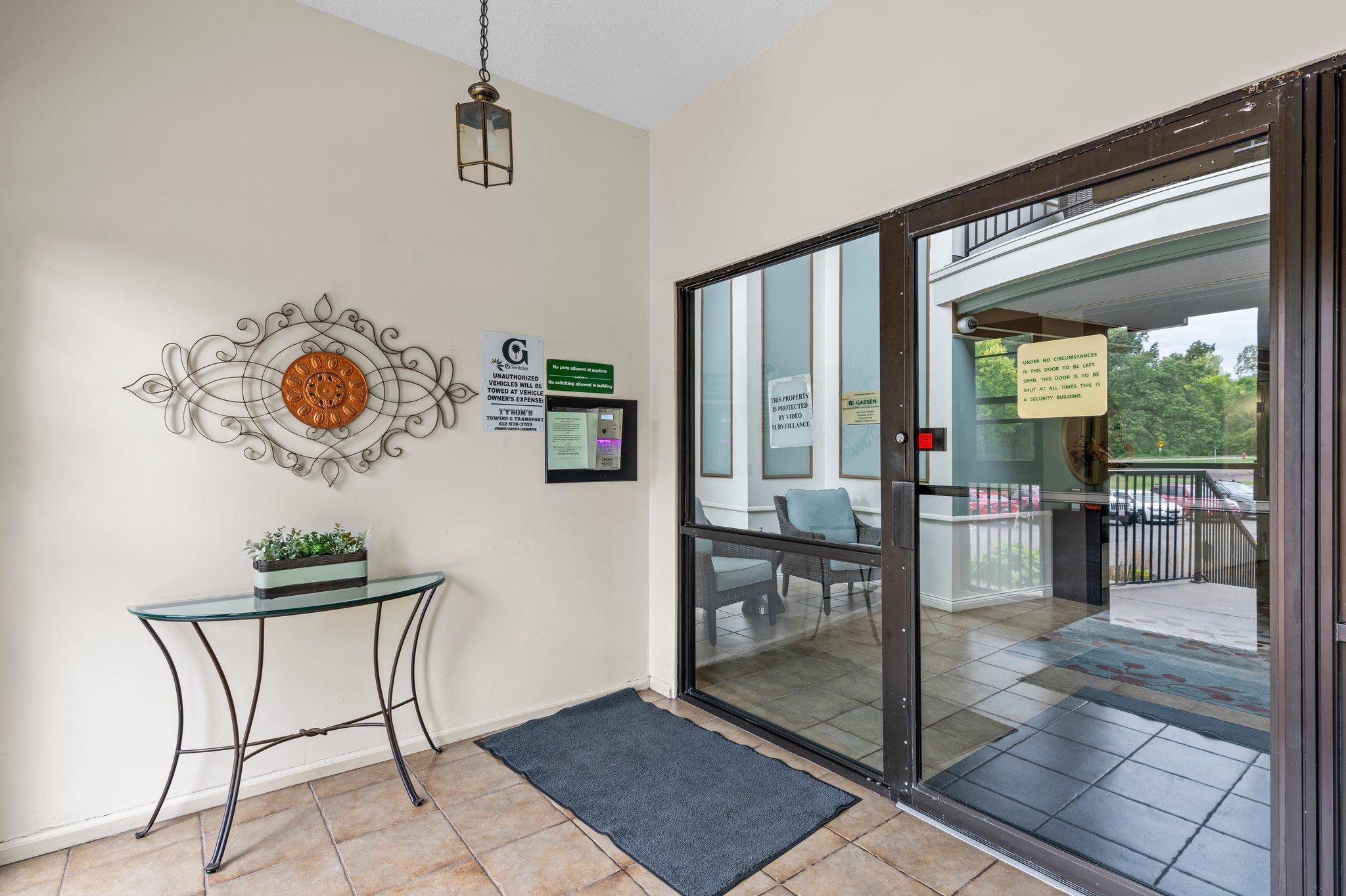 10501 Cedar Lake Road Unit: 312