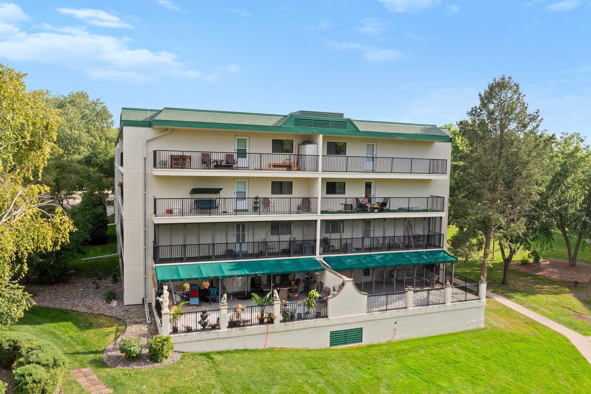 10501 Cedar Lake Road Unit: 312