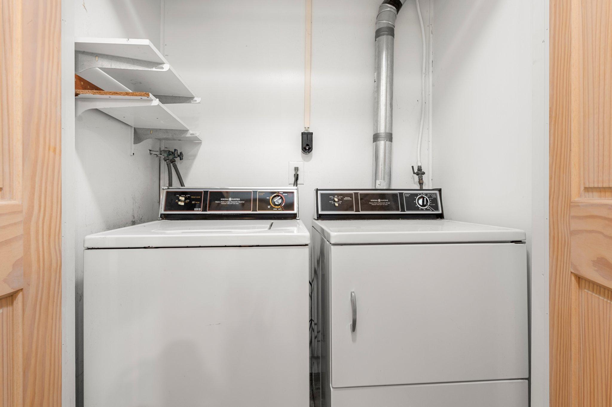 242 W Eagle Lake Drive