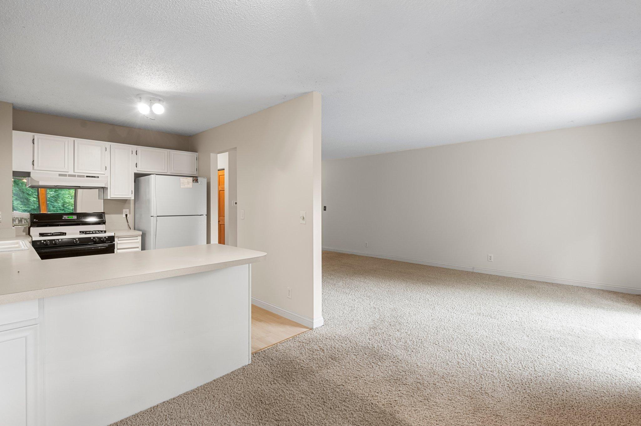 242 W Eagle Lake Drive