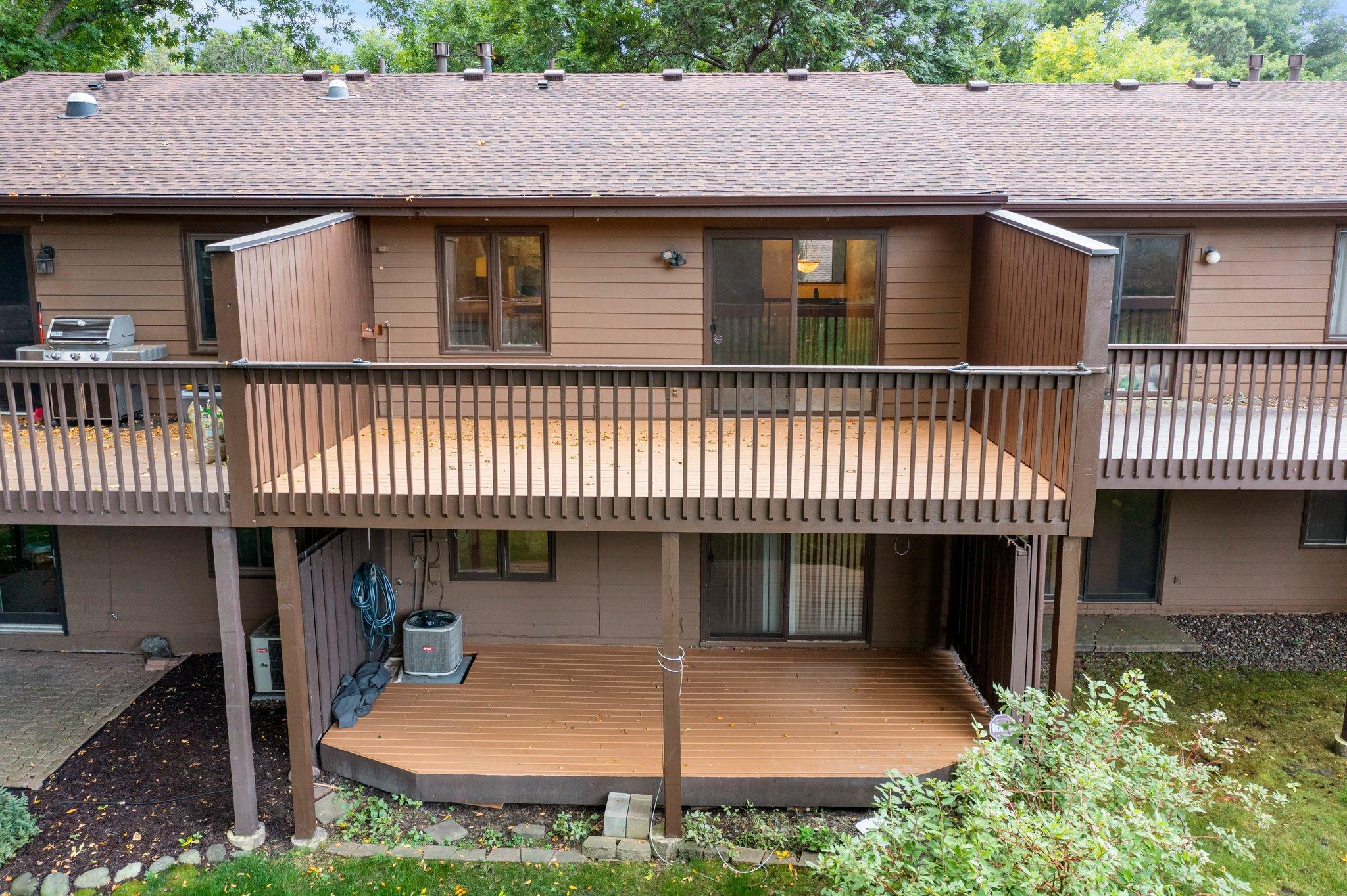 242 W Eagle Lake Drive