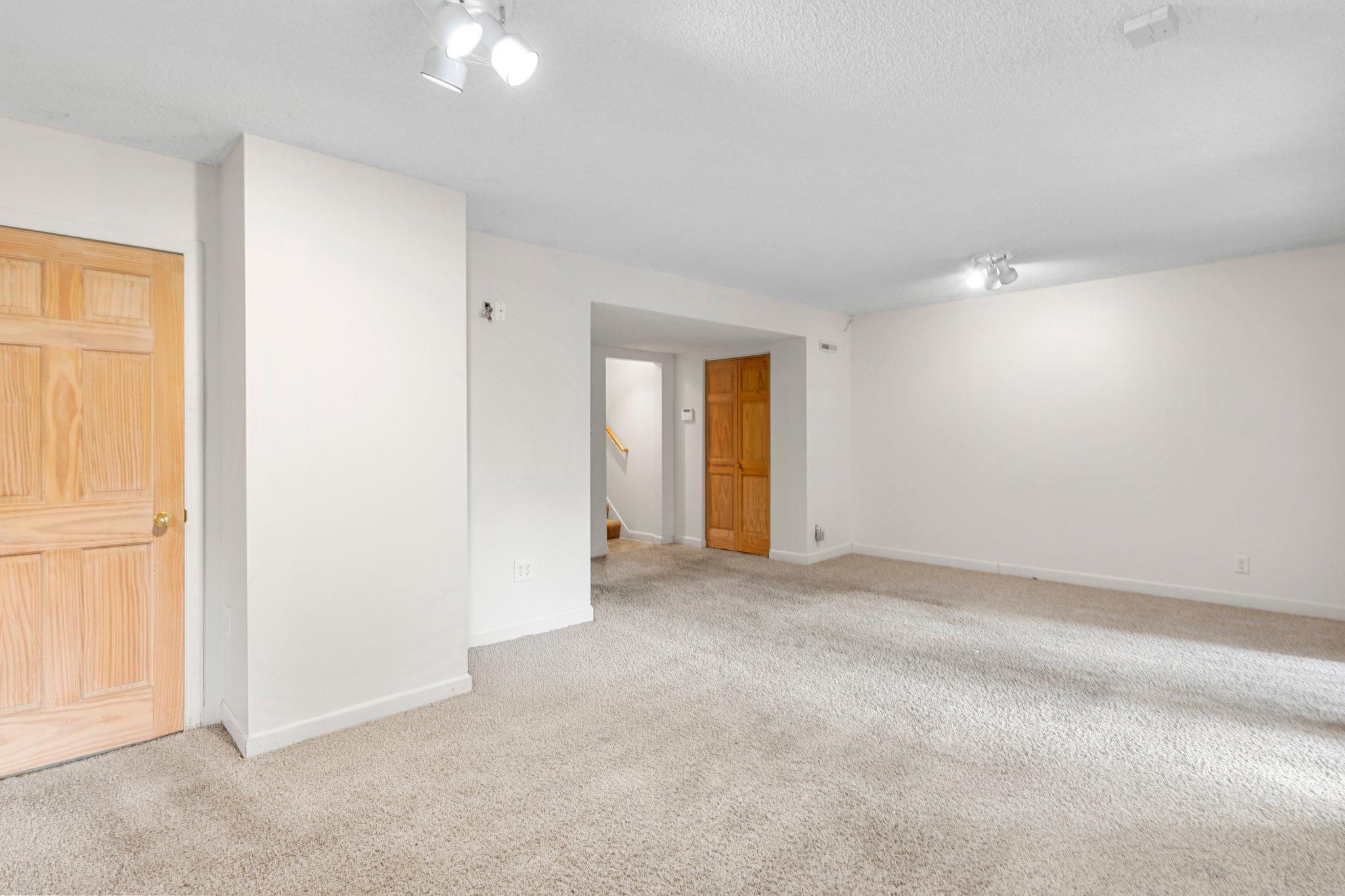 242 W Eagle Lake Drive