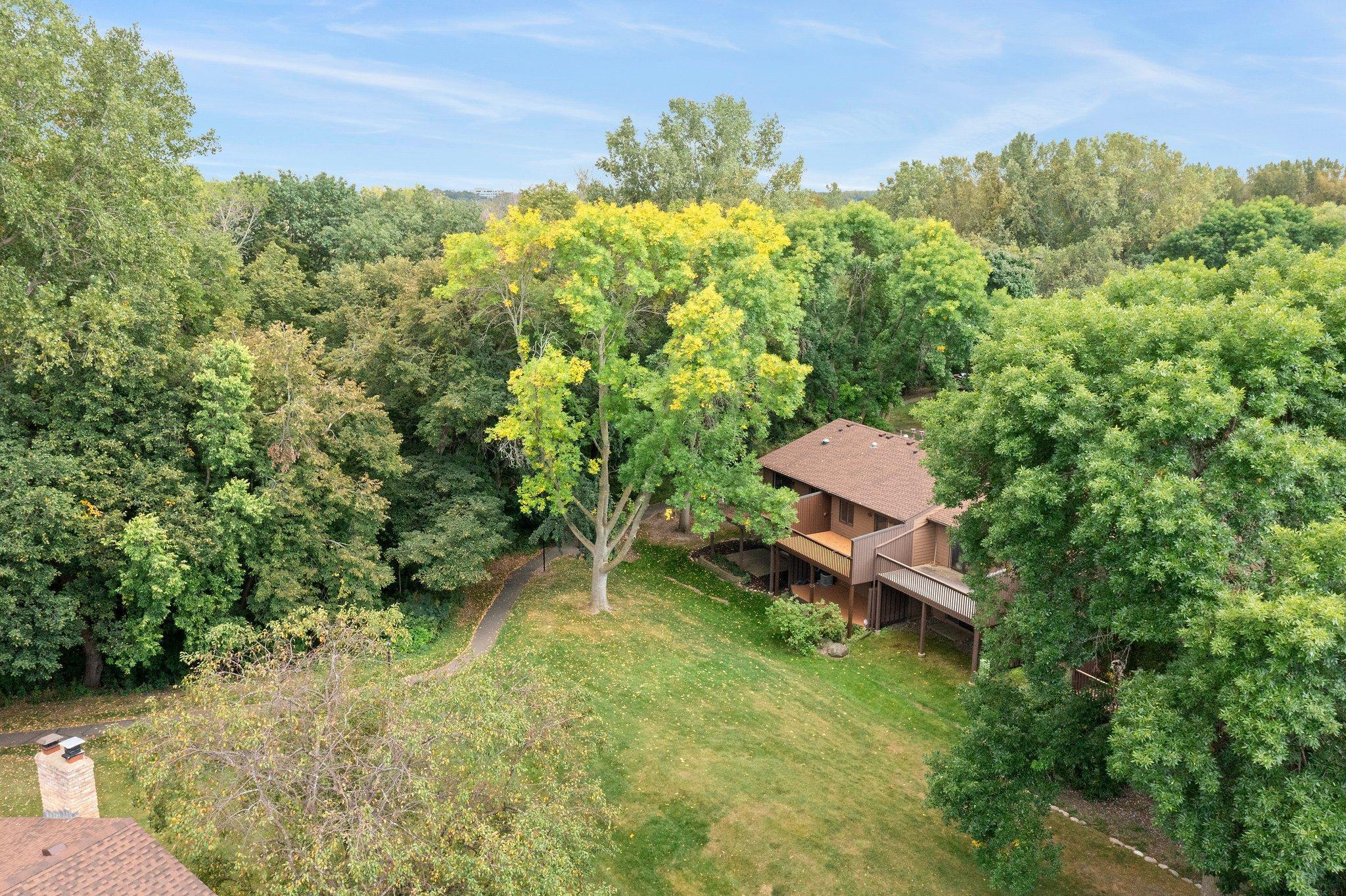 242 W Eagle Lake Drive