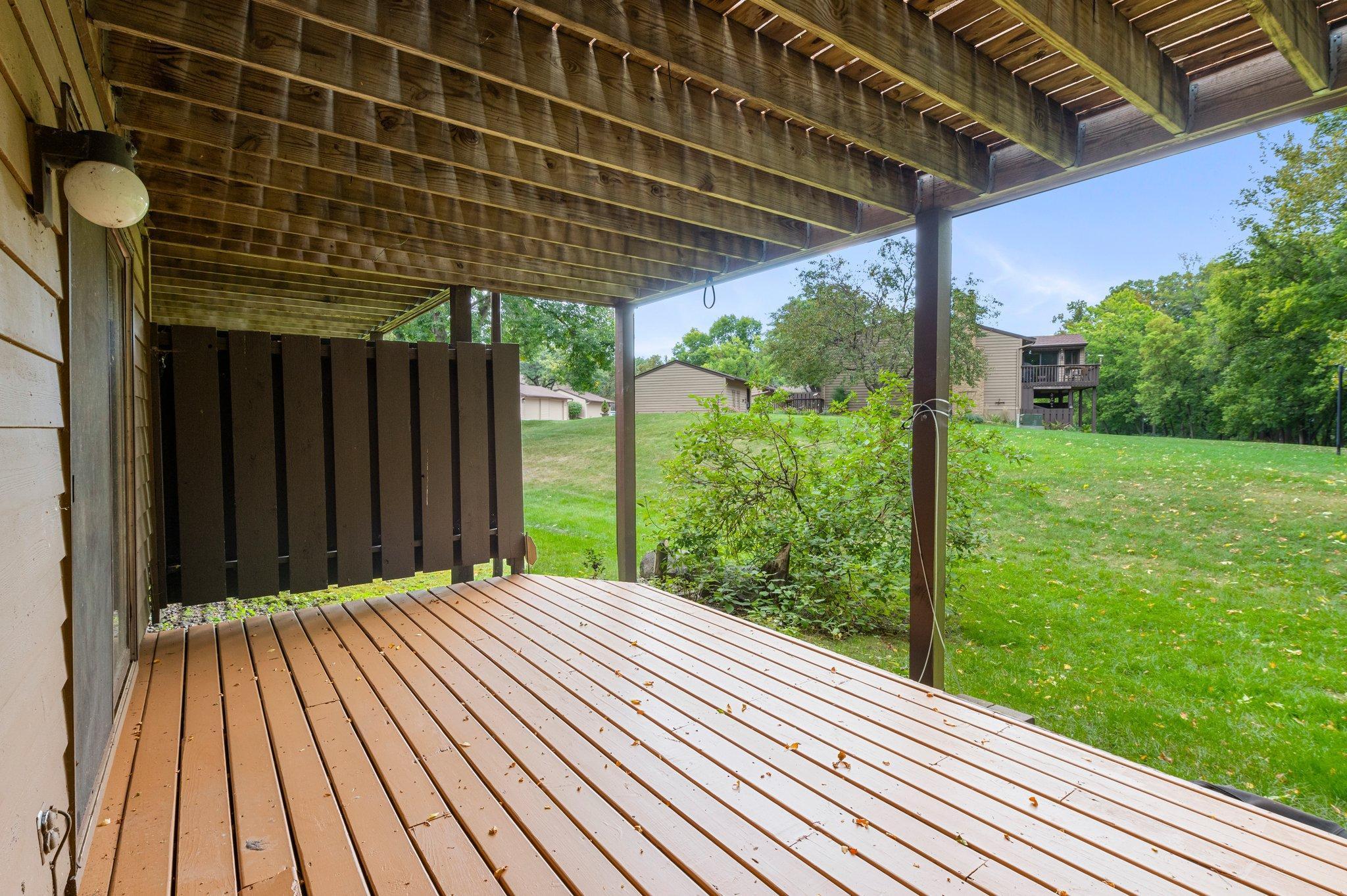 242 W Eagle Lake Drive