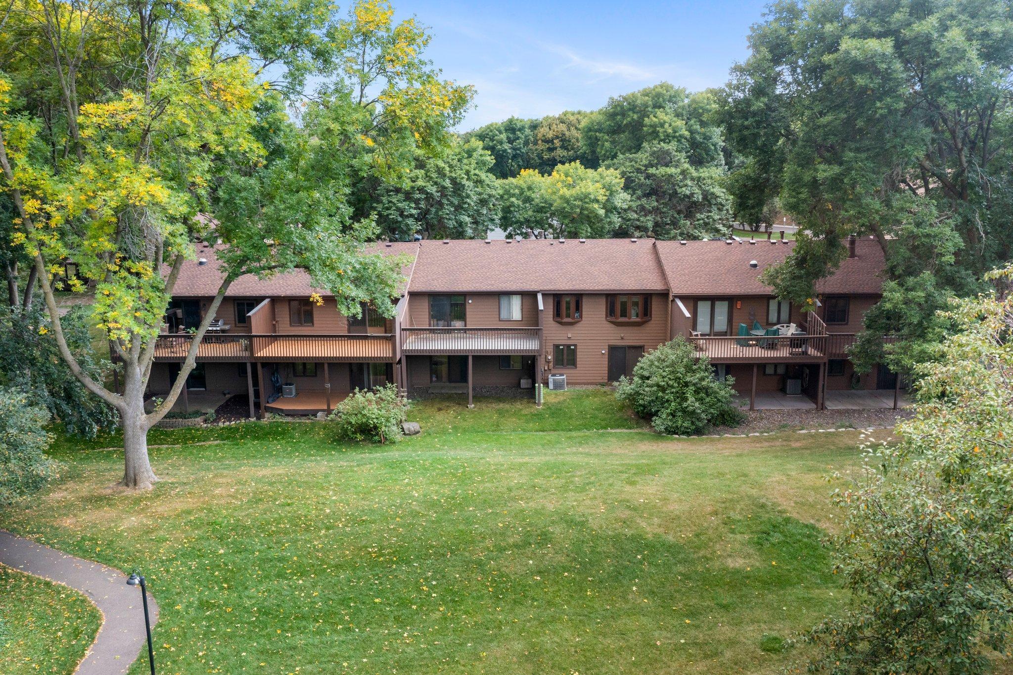 242 W Eagle Lake Drive