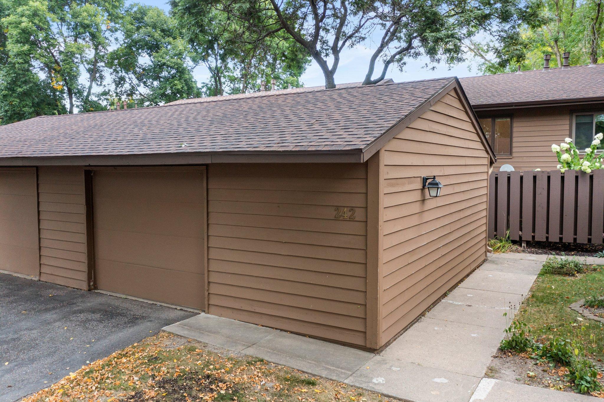 242 W Eagle Lake Drive