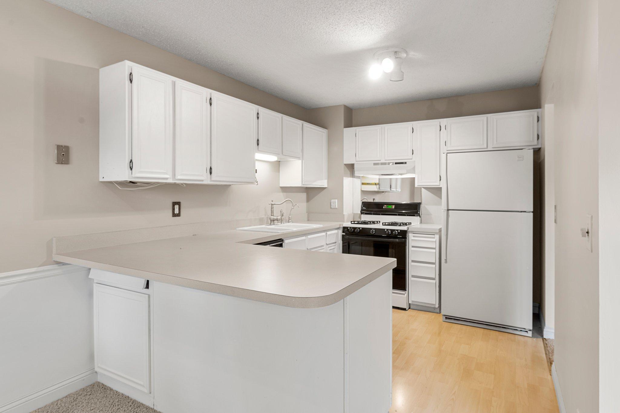 242 W Eagle Lake Drive