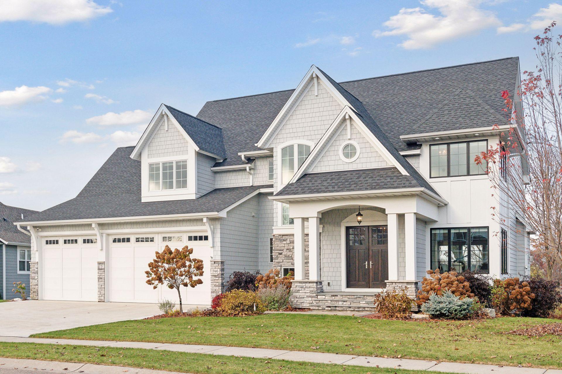 746 Woodland Hill Court