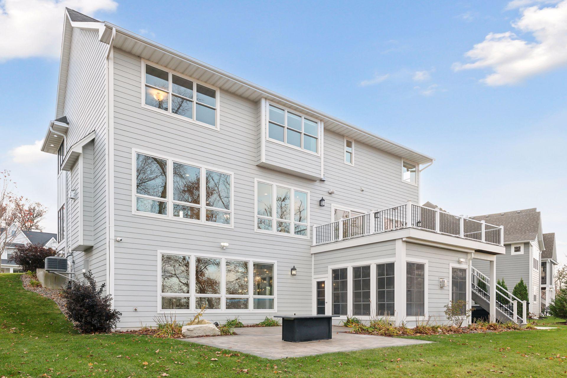 746 Woodland Hill Court