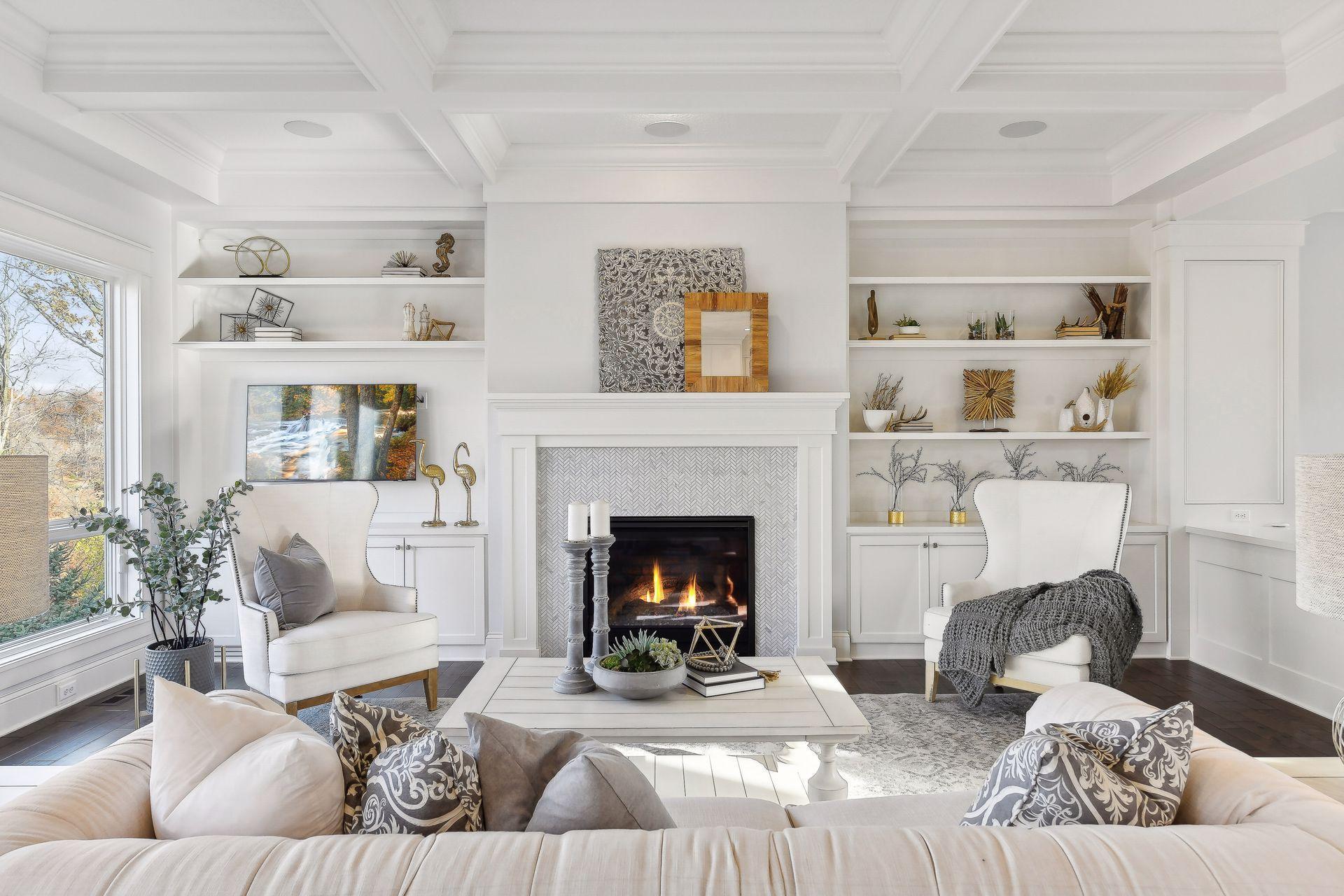 746 Woodland Hill Court