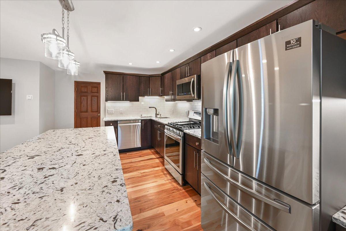 401 Ridgewood Avenue Unit: 204