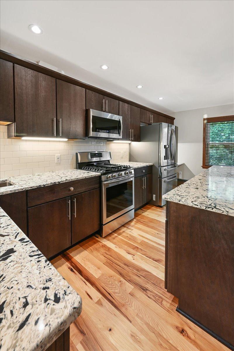 401 Ridgewood Avenue Unit: 204