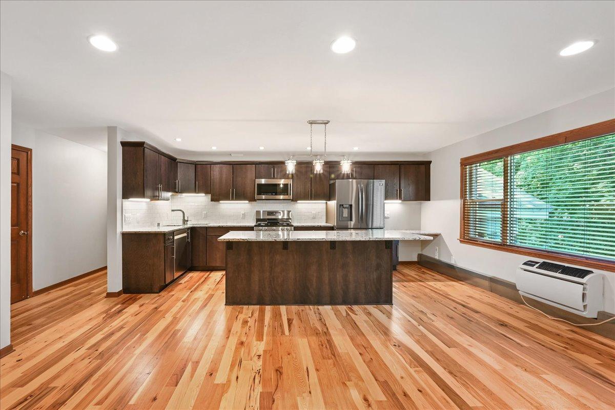 401 Ridgewood Avenue Unit: 204