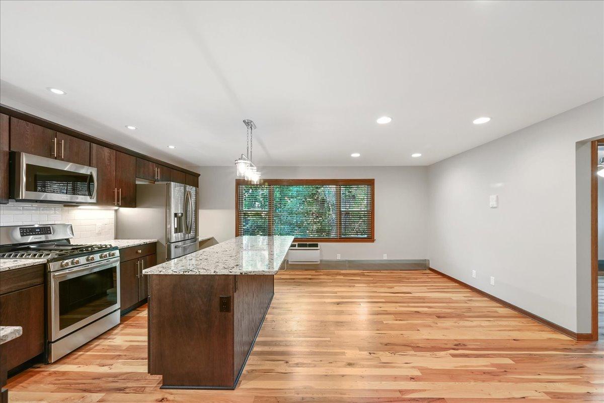 401 Ridgewood Avenue Unit: 204