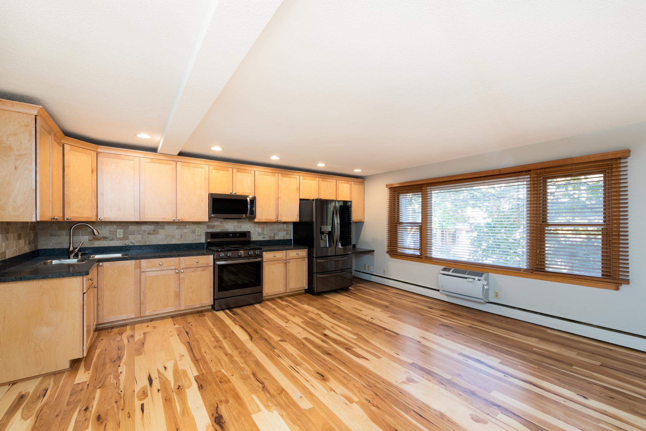 415 Ridgewood Avenue Unit: 101