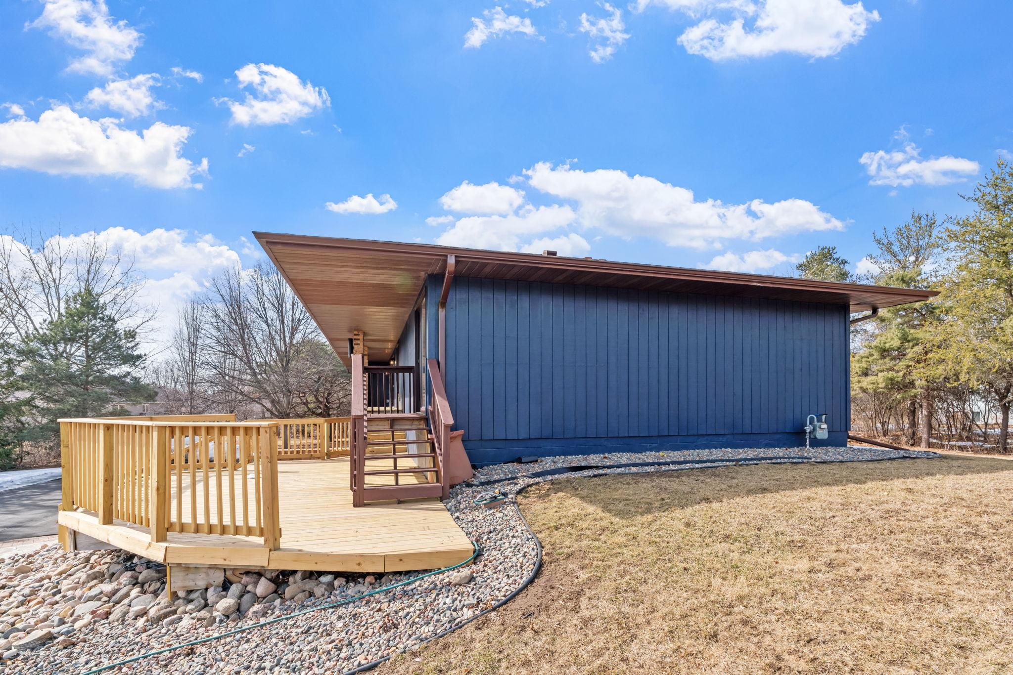 6593 Albert Court