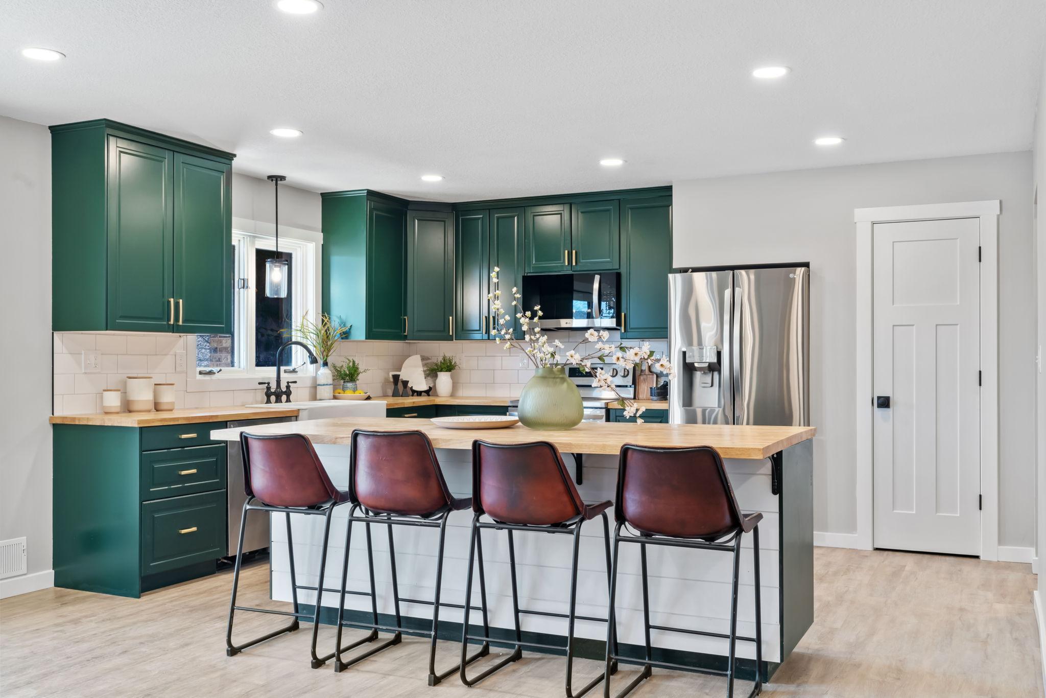 6593 Albert Court