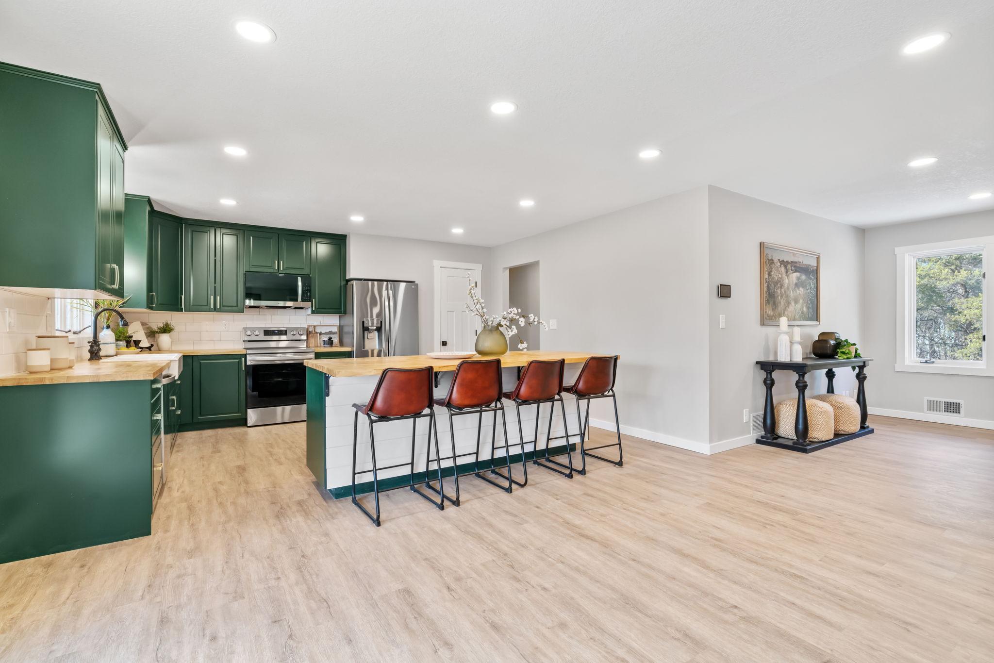 6593 Albert Court