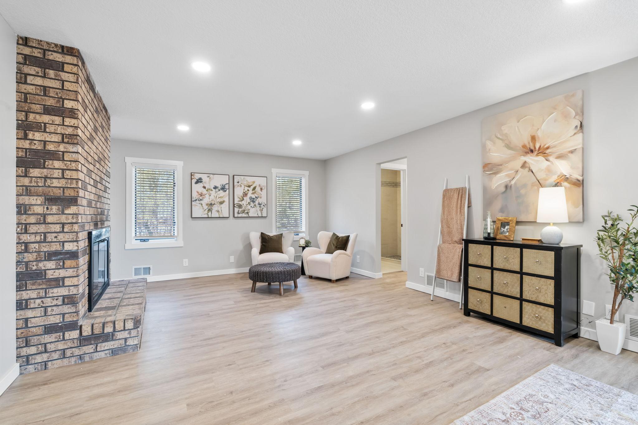 6593 Albert Court