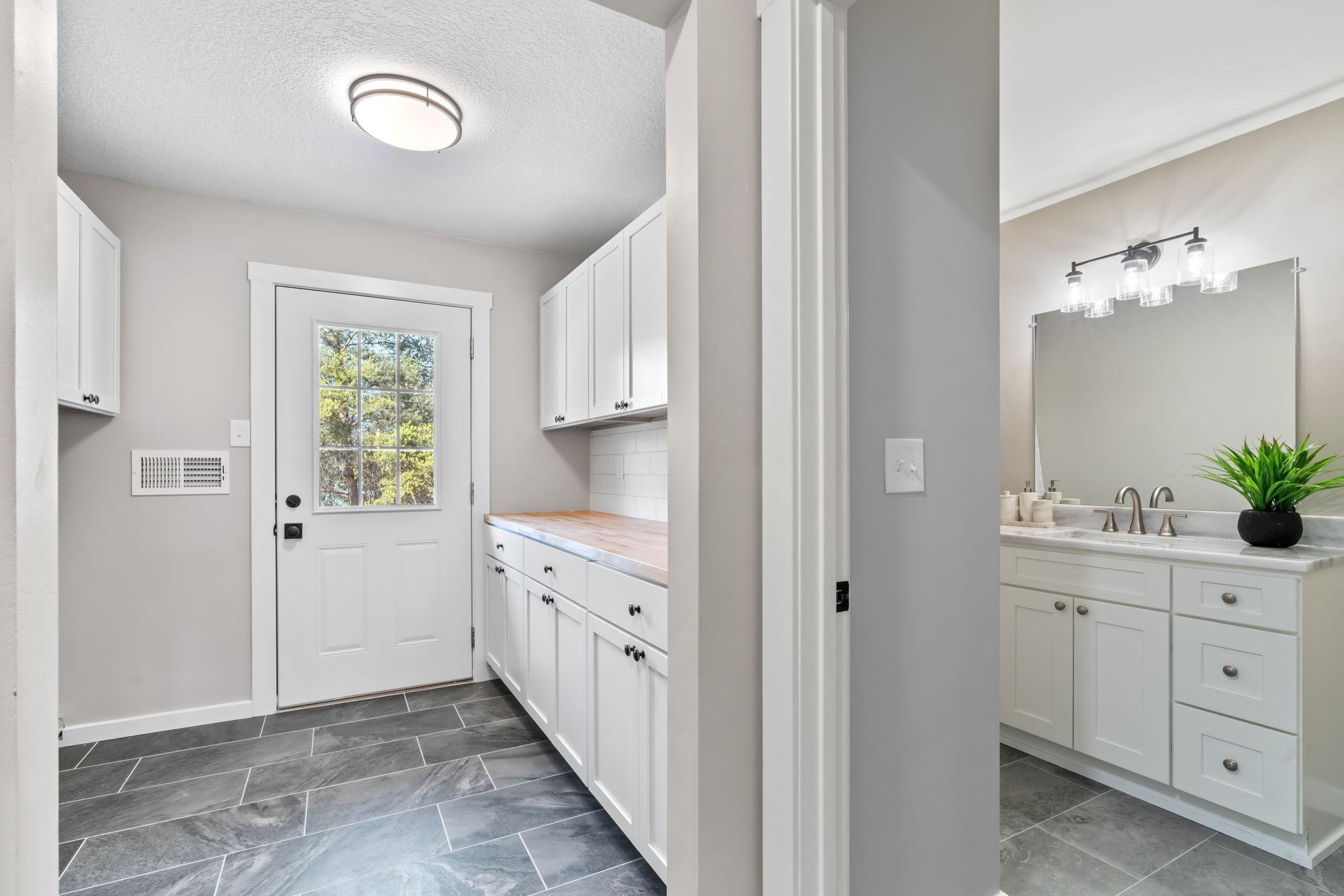 6593 Albert Court
