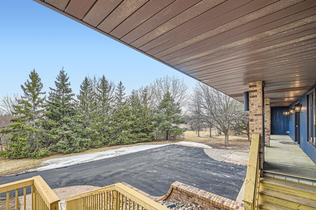 6593 Albert Court