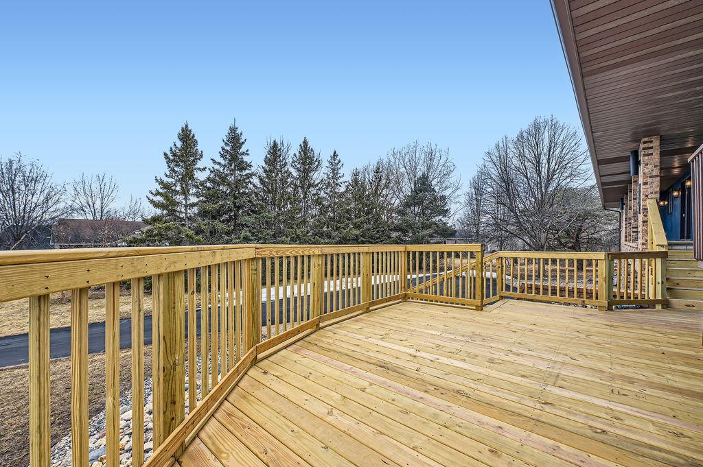 6593 Albert Court