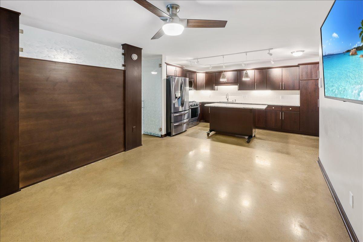 401 Ridgewood Avenue Unit: 3