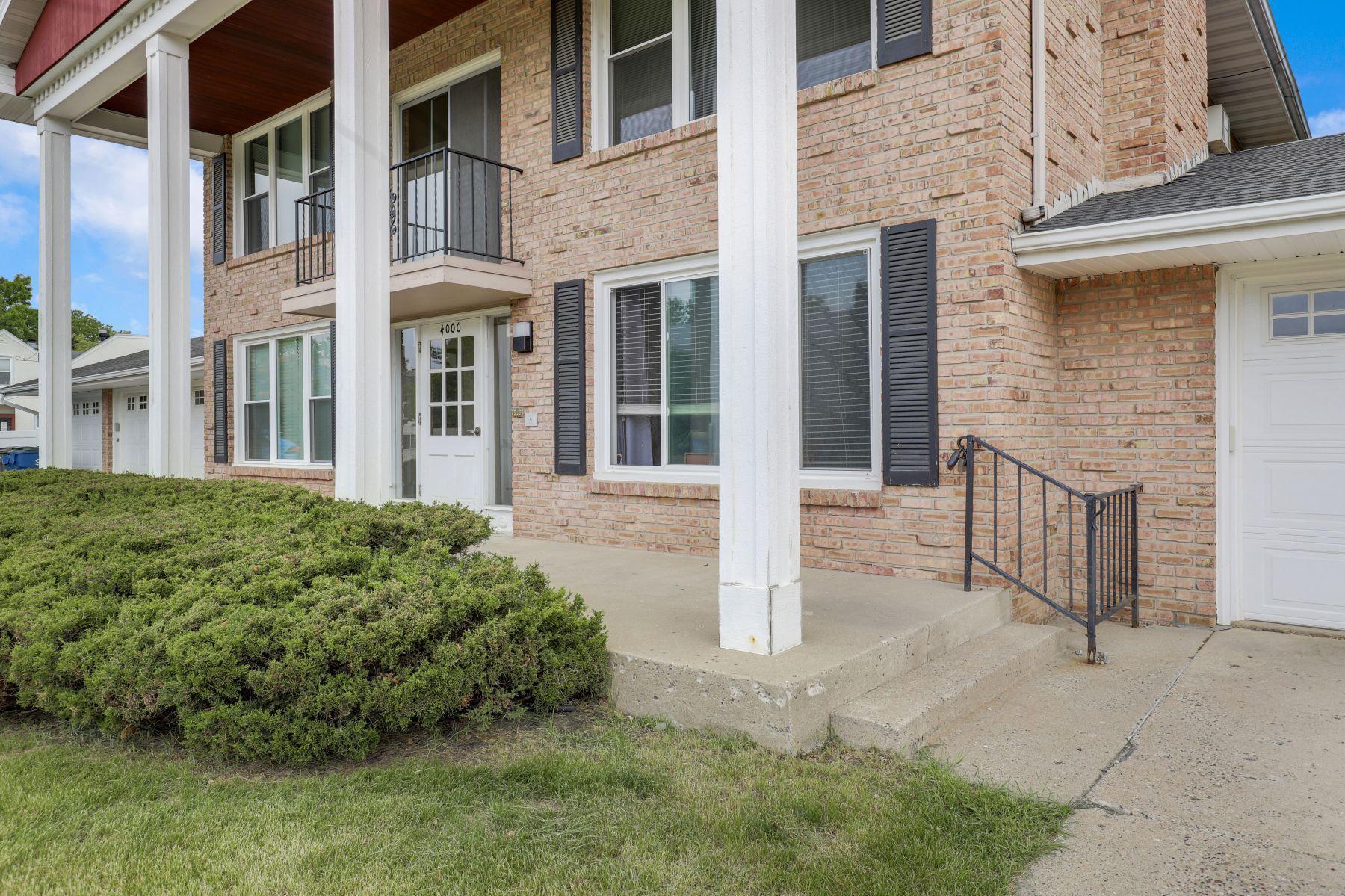 4000 Mavelle Drive Unit: 4