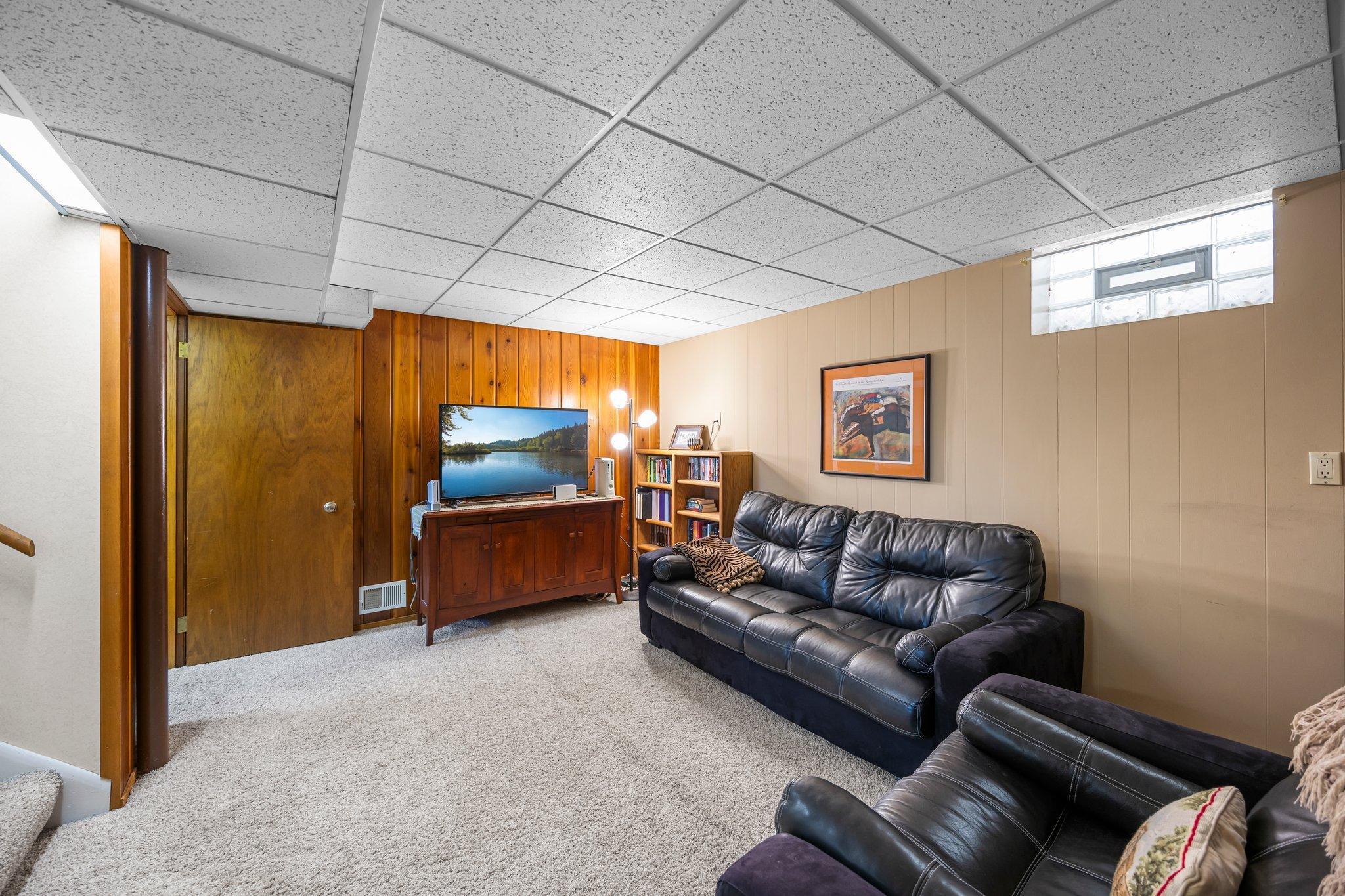 1809 Maryland Avenue S