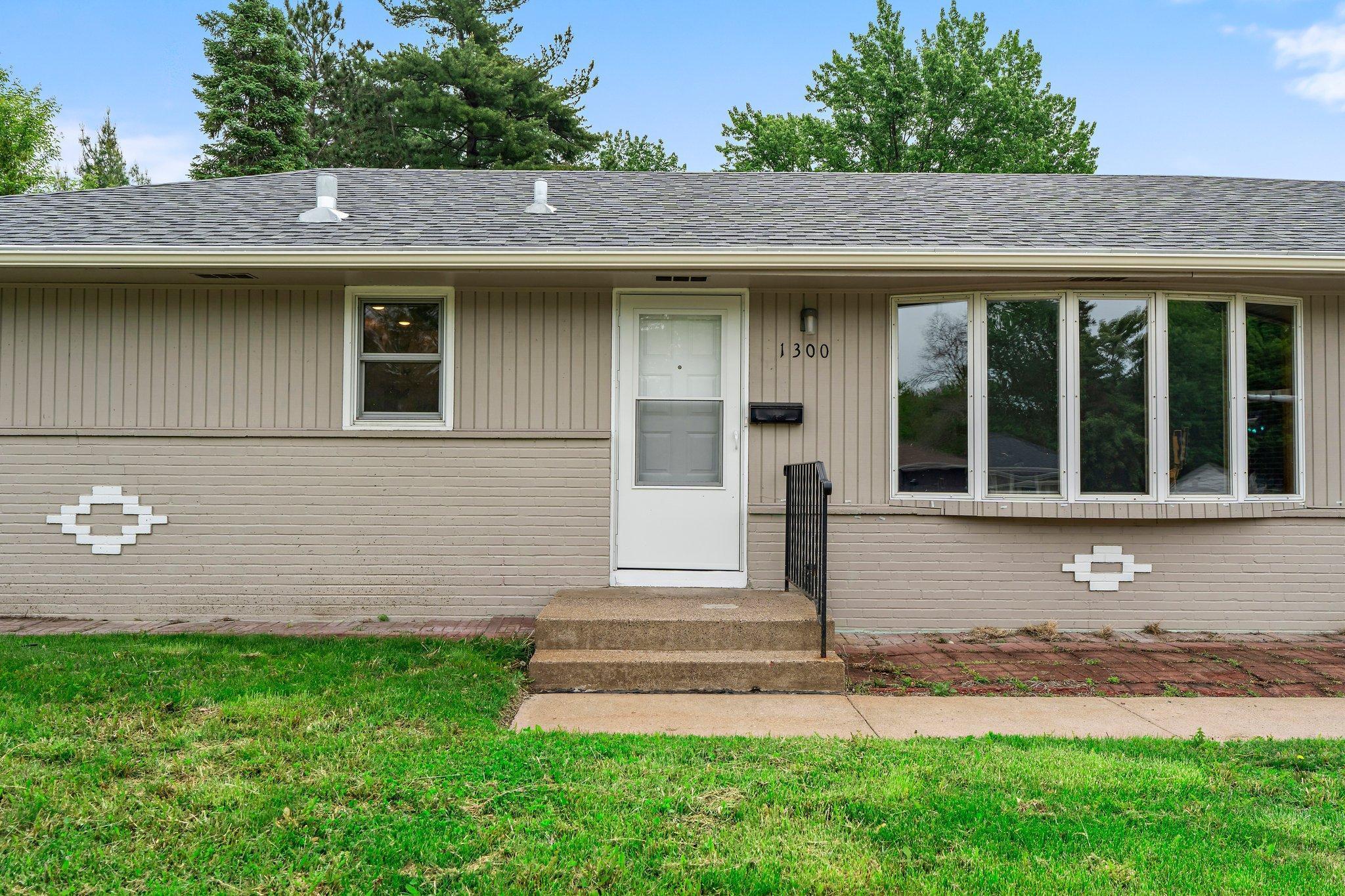 1300 Winnetka Avenue N