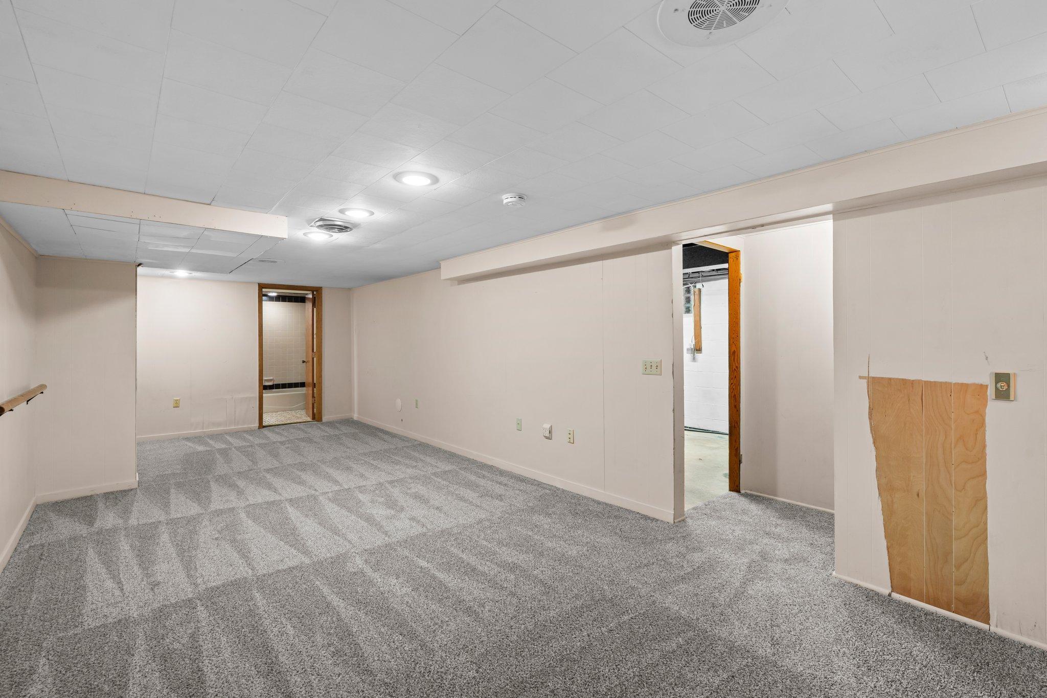 1300 Winnetka Avenue N