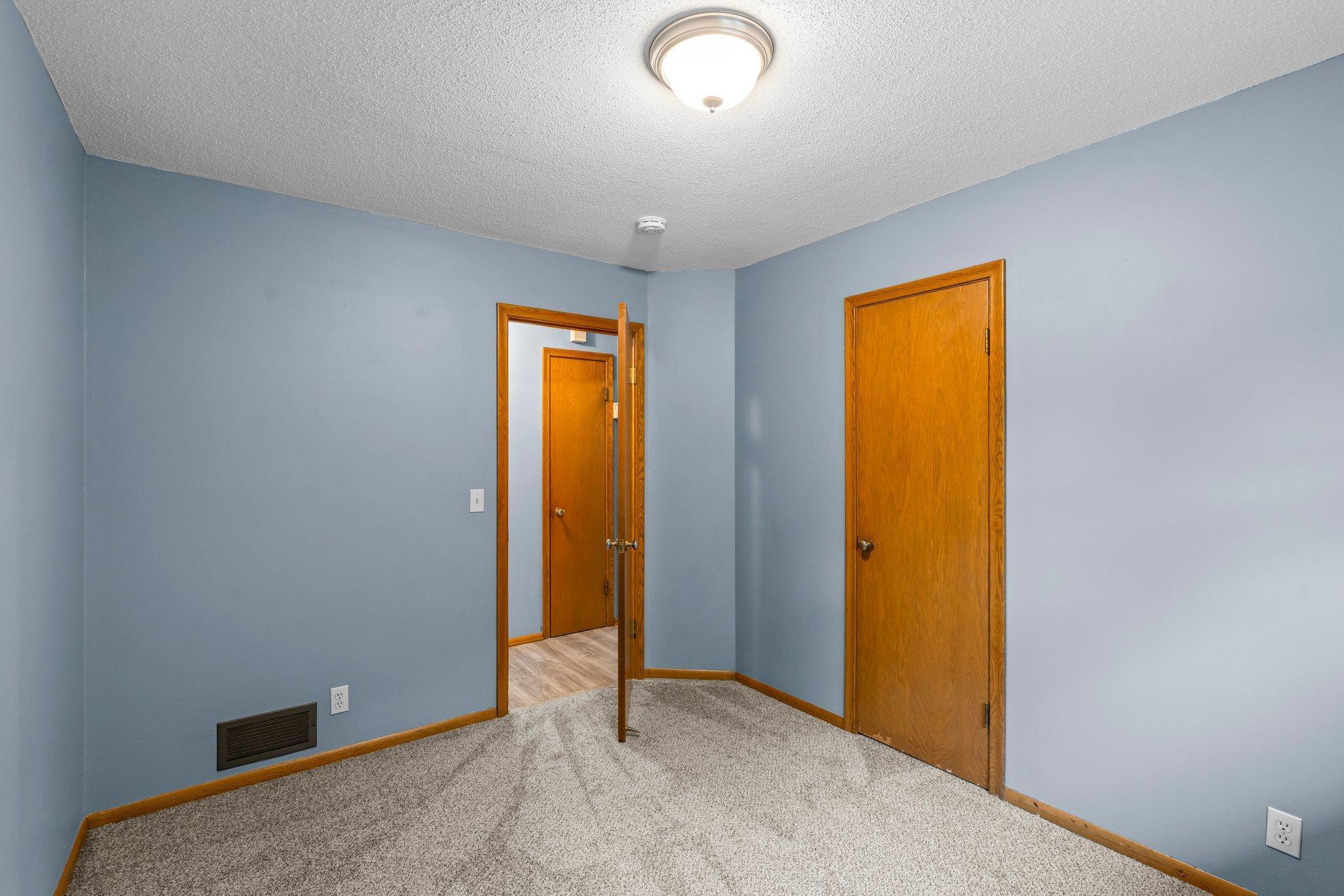 1300 Winnetka Avenue N