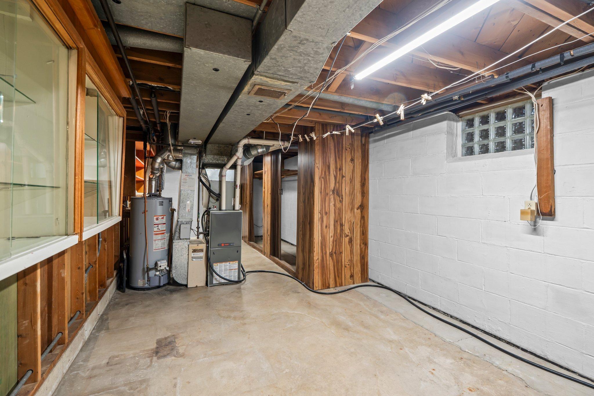 1300 Winnetka Avenue N