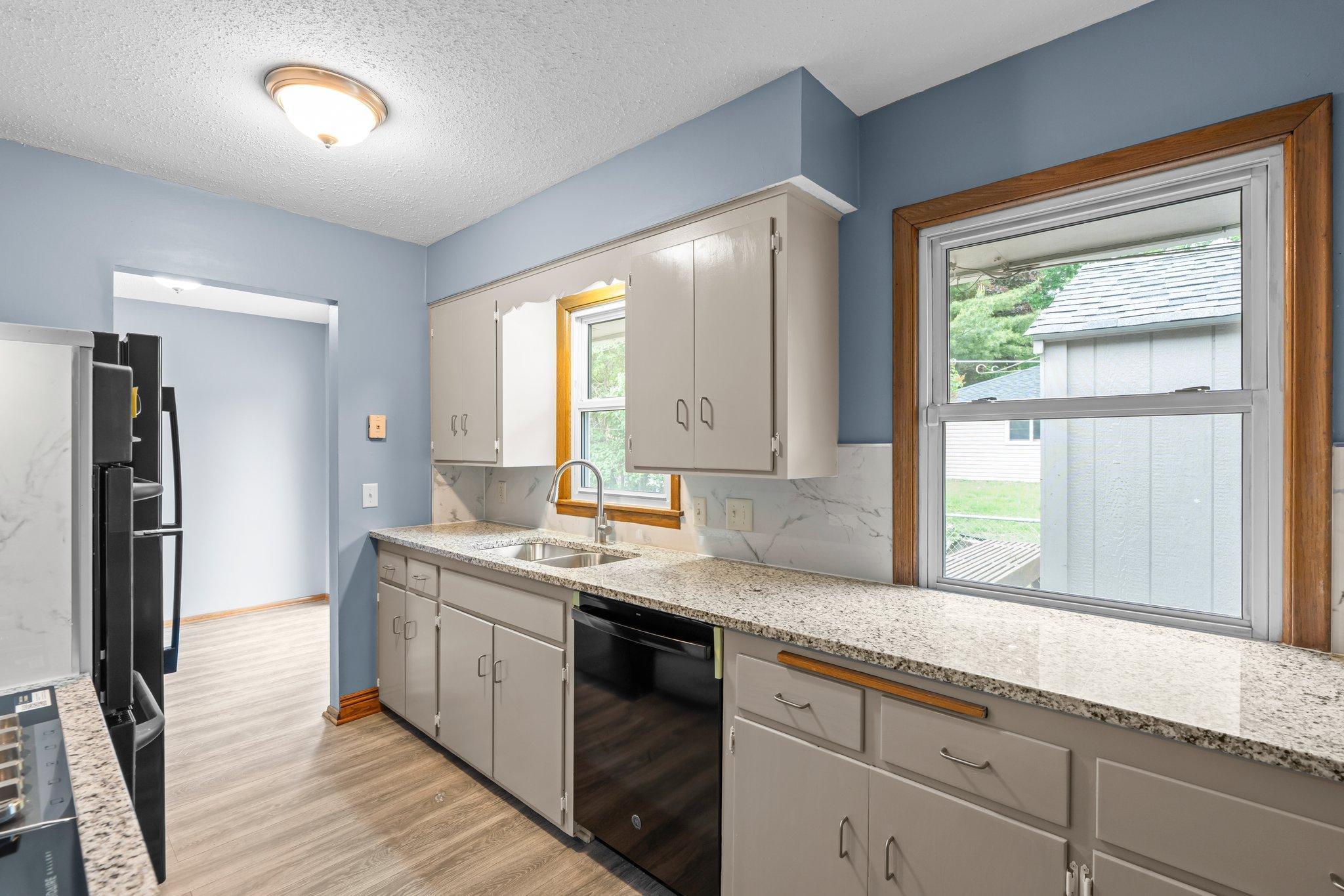 1300 Winnetka Avenue N