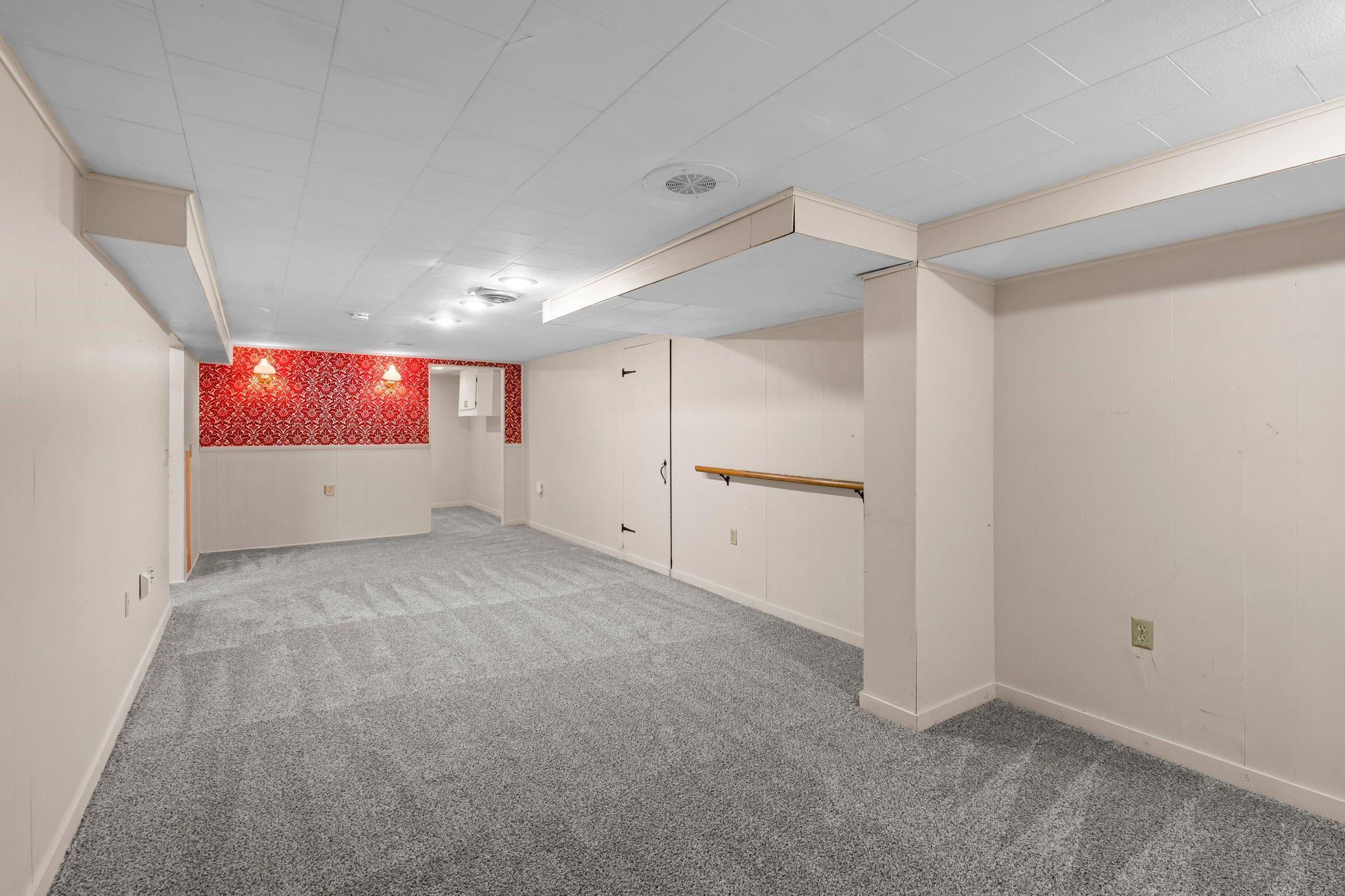 1300 Winnetka Avenue N