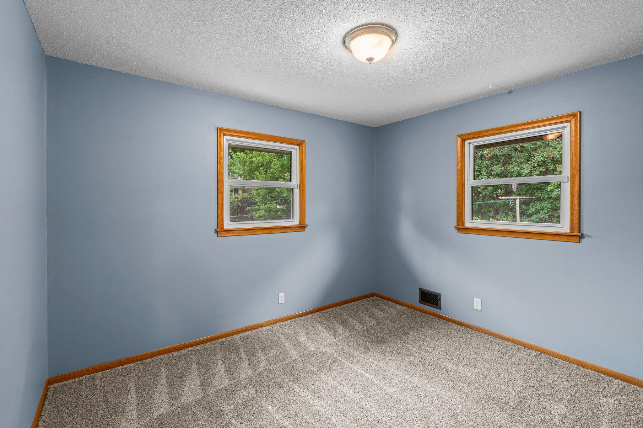 1300 Winnetka Avenue N