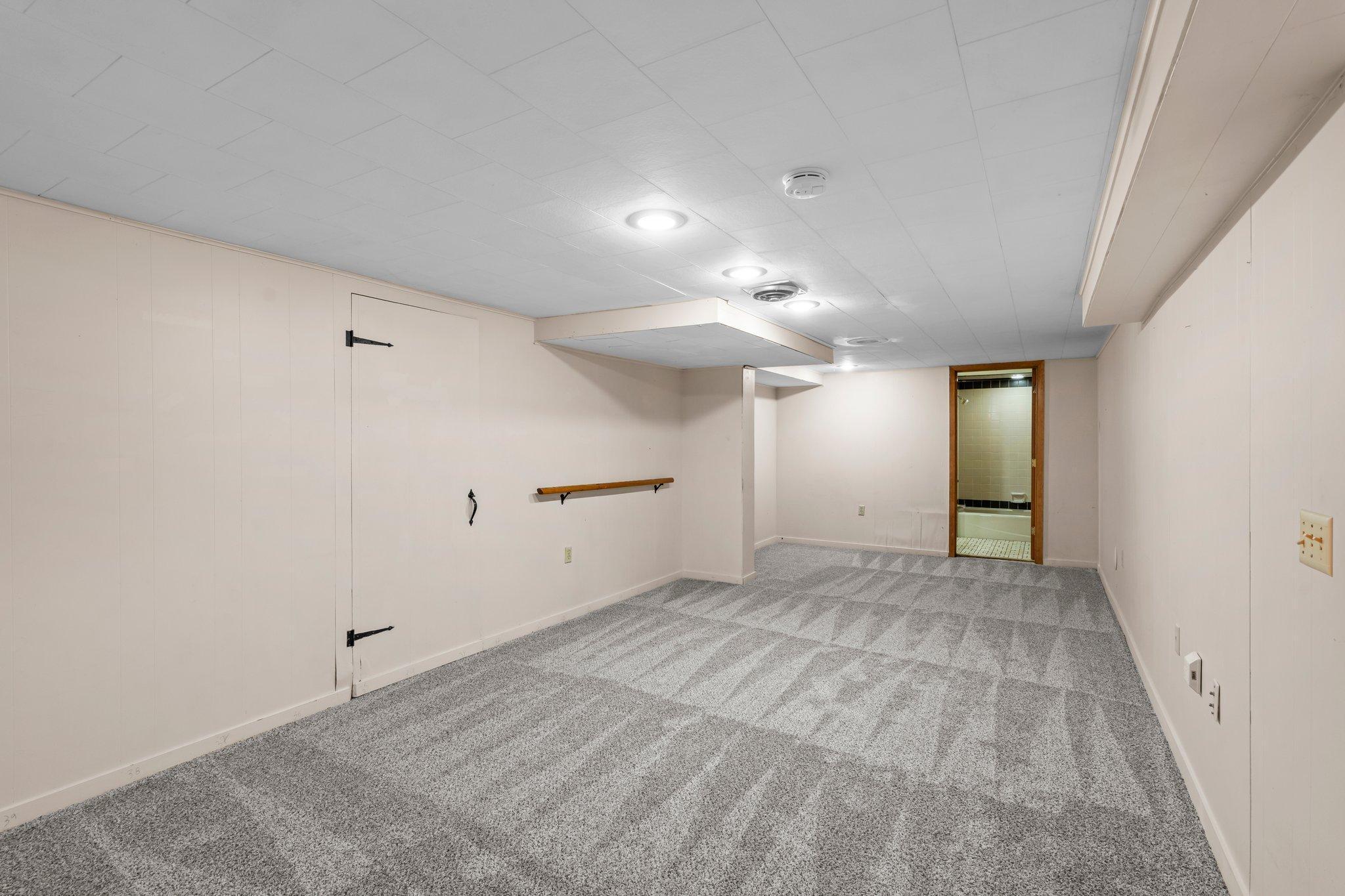 1300 Winnetka Avenue N