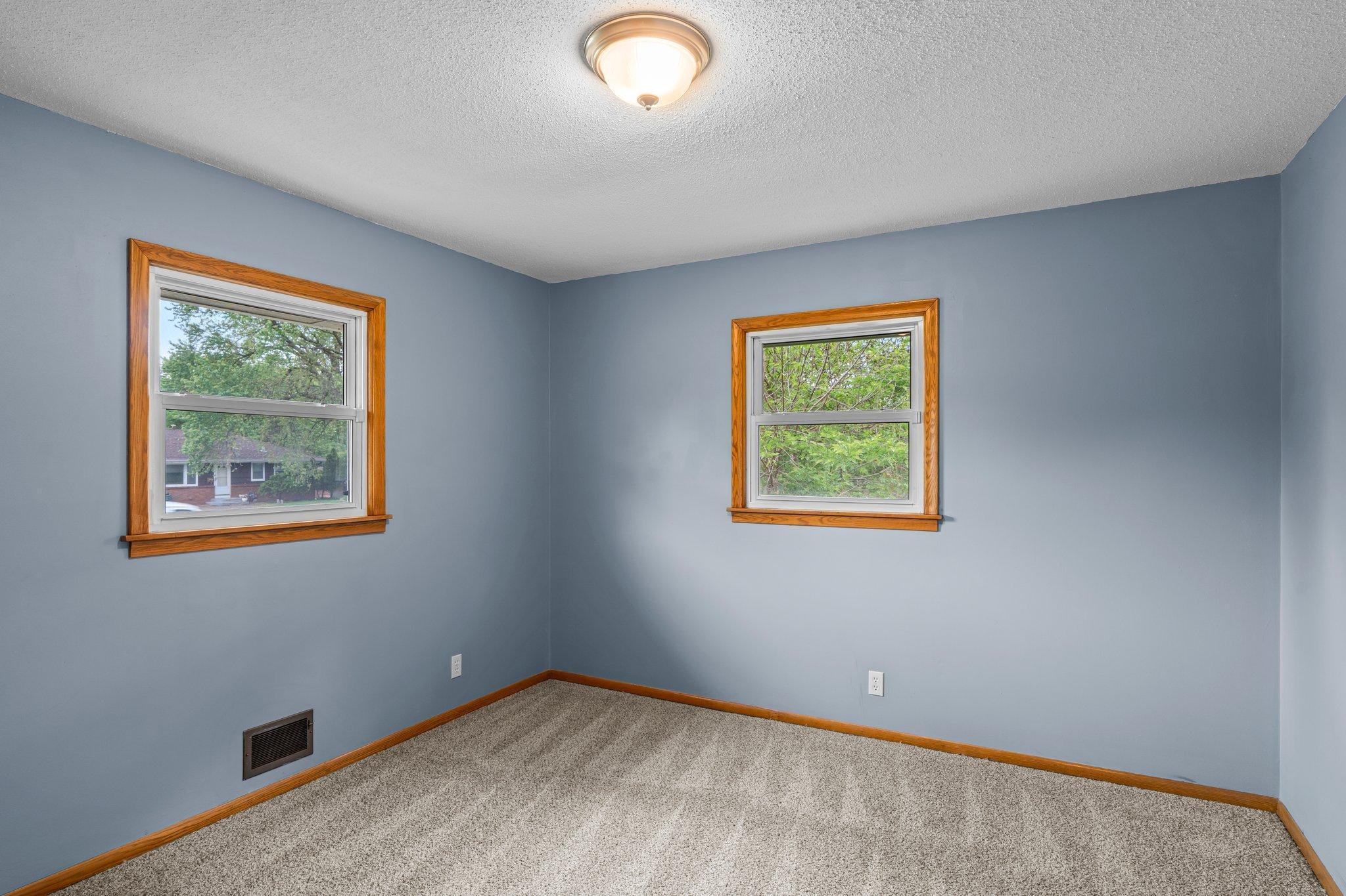 1300 Winnetka Avenue N