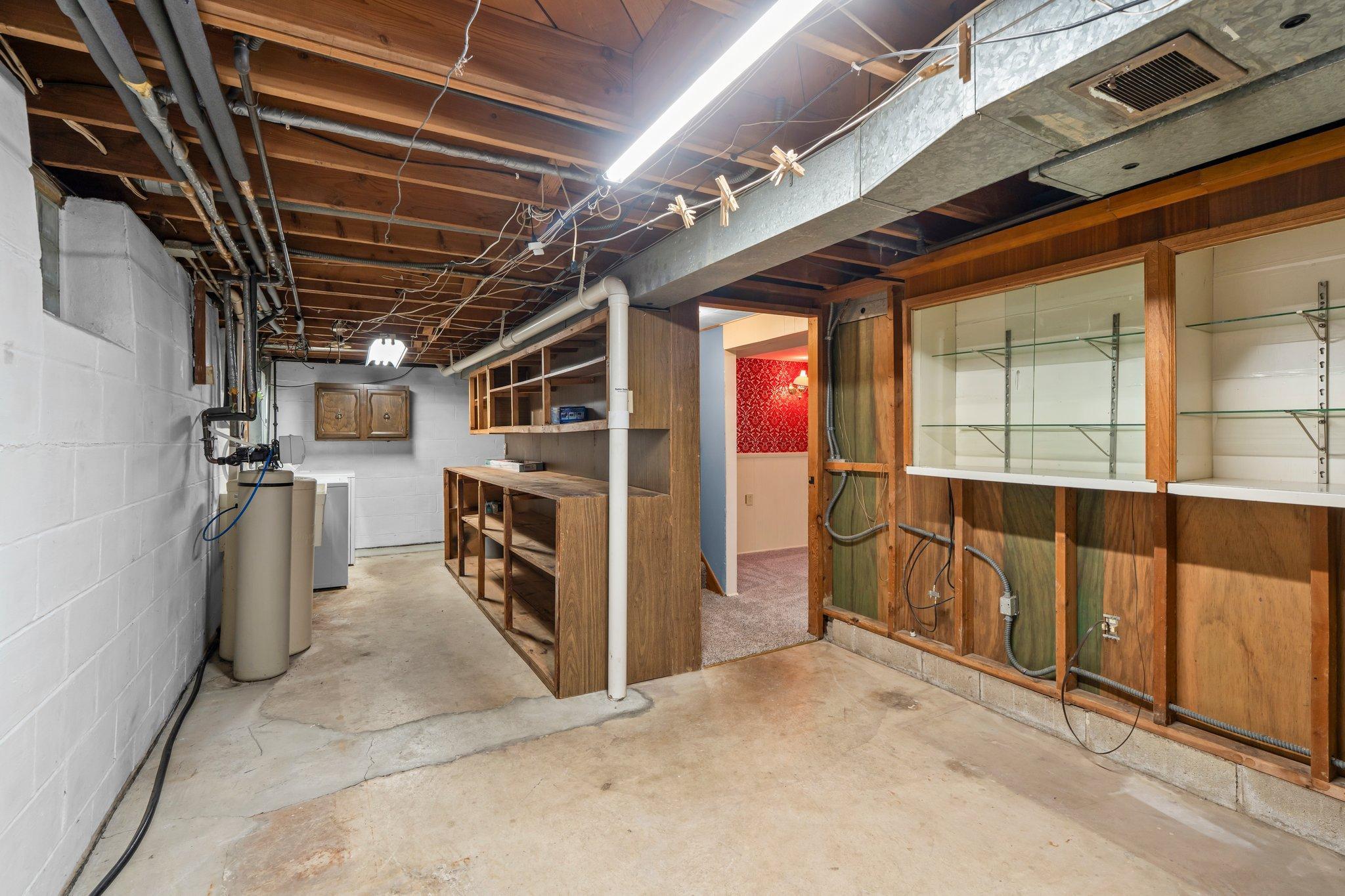 1300 Winnetka Avenue N