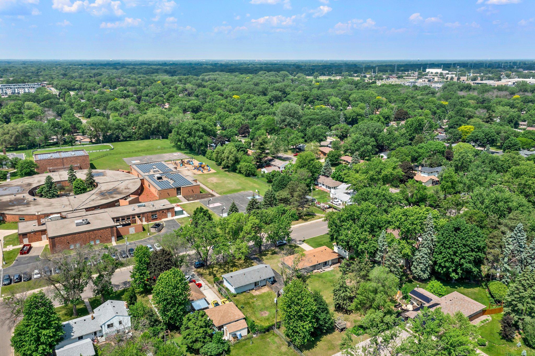 6555 Monroe Street NE